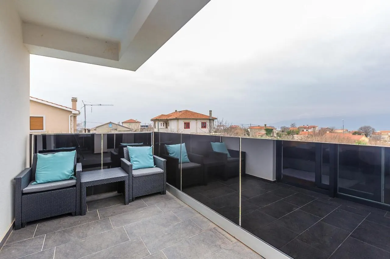 Villa Lio With Private Pool Linardici